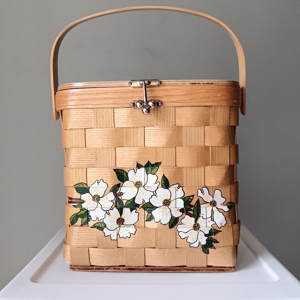 Vintage Signed Caro-Nan Floral Woven Wooden Wicker Basket Bucket Purse White Tan